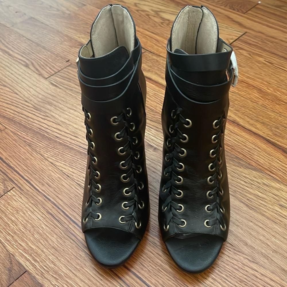 BCBG sexy black boots